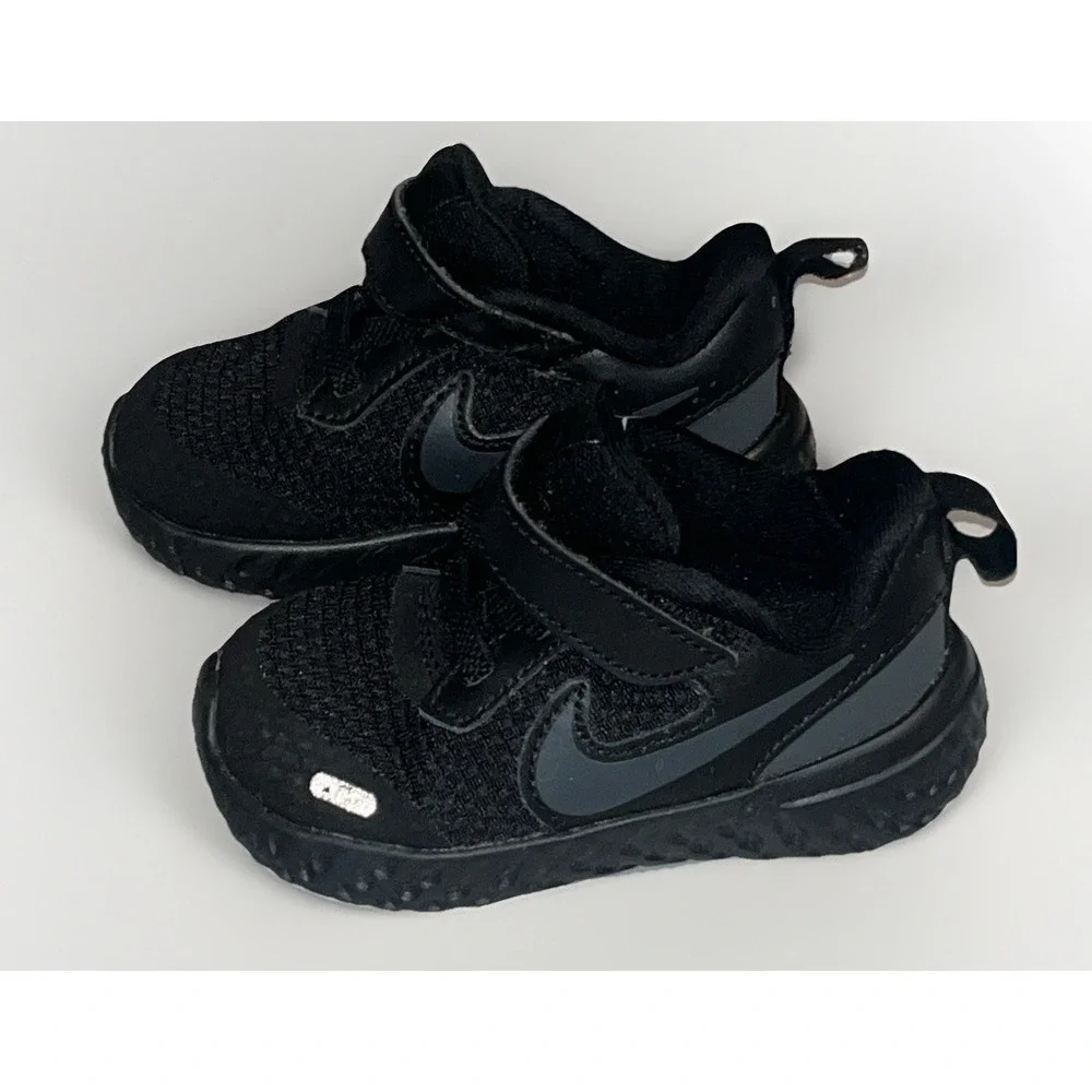 Nike Air Revolution 5 Toddler Shoes Size 5C Black Hook Loop BQ5673-001 Sneakers